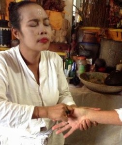 Bali-healer