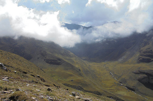 Bolivia trek Andes