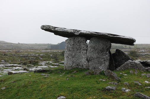 poulnabrone dolmen