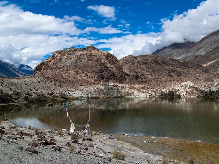 Tso-Yarab-Lake