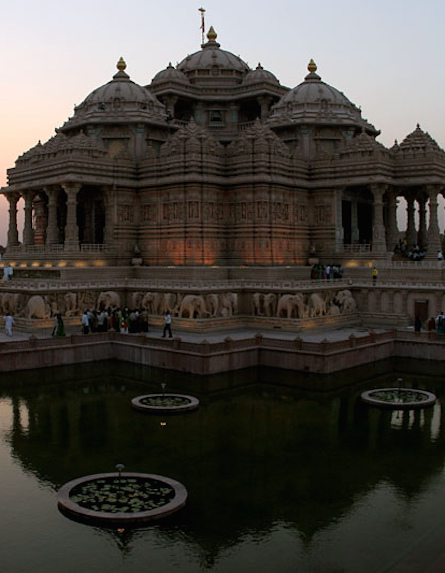 Delhi Akshardham Temple in India