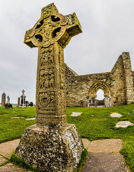 Clonmacnoise cross in Ireland